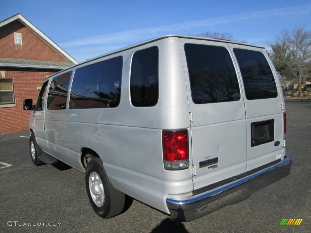 2008 E Series Van E350 Super Duty XLT 15 Passenger - Silver Metallic / Medium Flint photo #6
