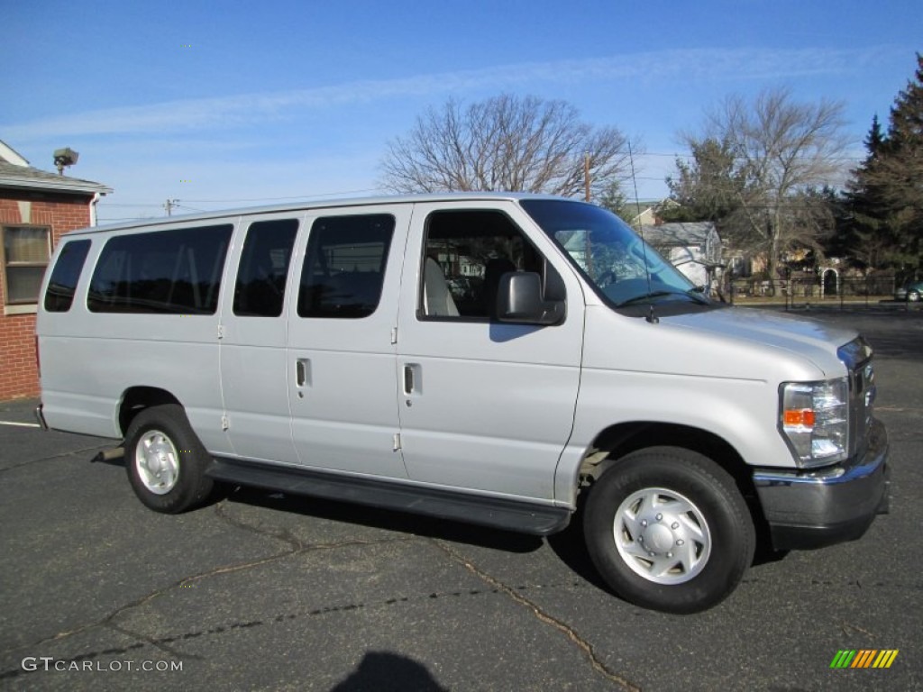2008 E Series Van E350 Super Duty XLT 15 Passenger - Silver Metallic / Medium Flint photo #11