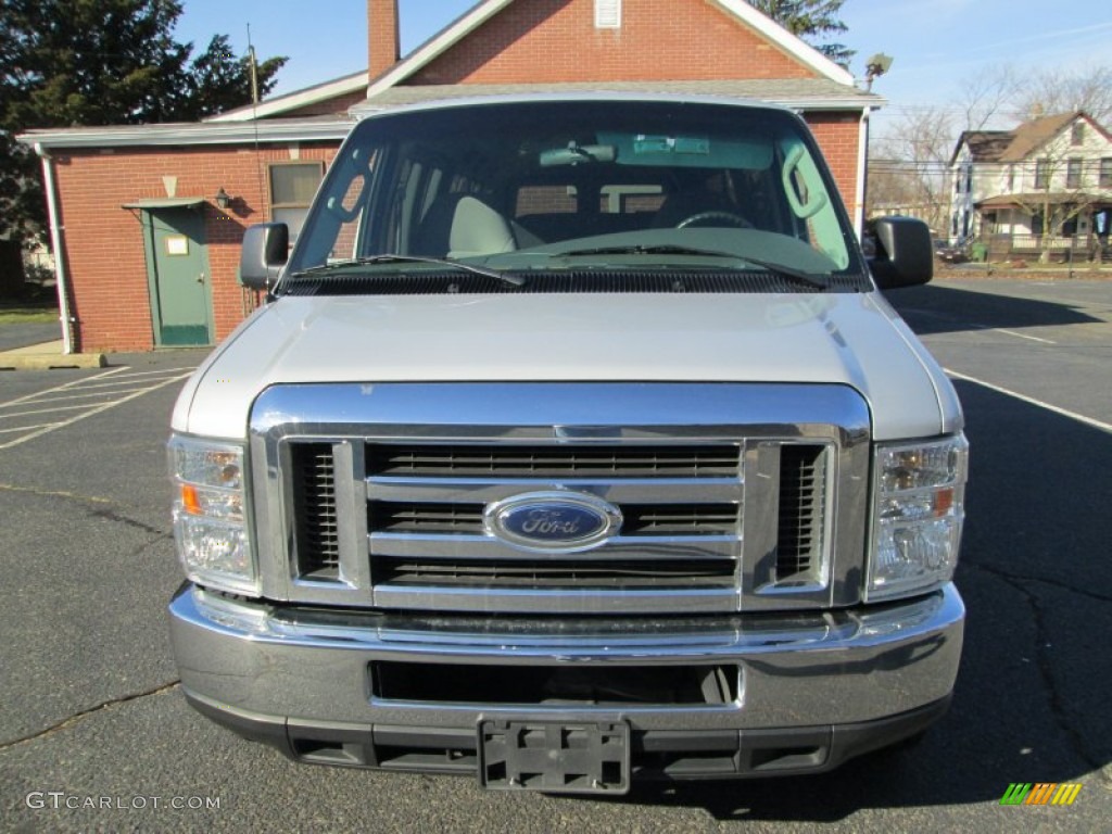 2008 E Series Van E350 Super Duty XLT 15 Passenger - Silver Metallic / Medium Flint photo #13