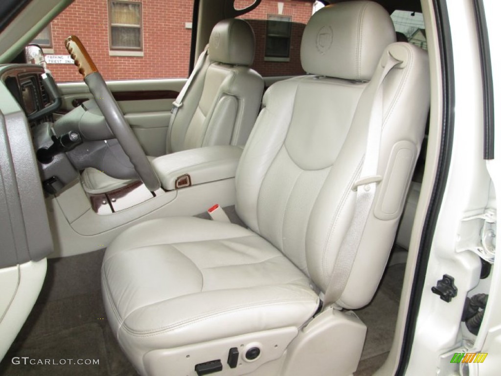 2004 Cadillac Escalade AWD Front Seat Photo #76800041