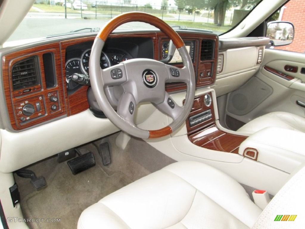 Shale Interior 2004 Cadillac Escalade AWD Photo #76800062