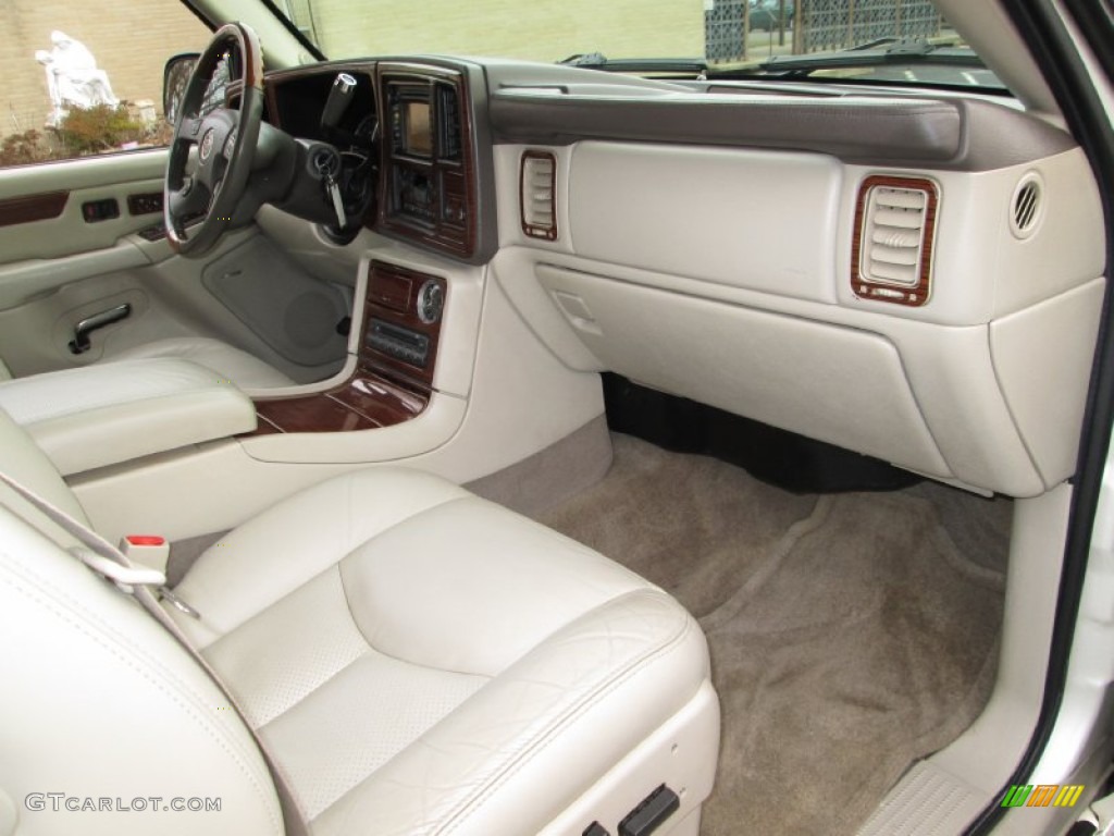 2004 Cadillac Escalade AWD Shale Dashboard Photo #76800071