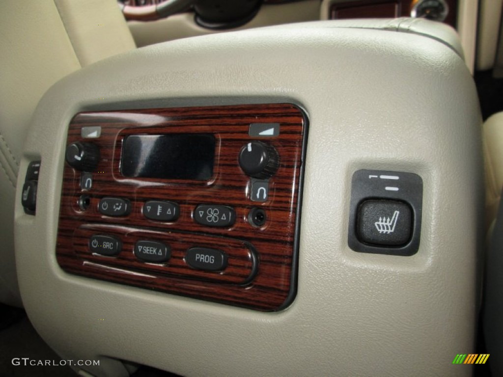 2004 Cadillac Escalade AWD Controls Photo #76800254