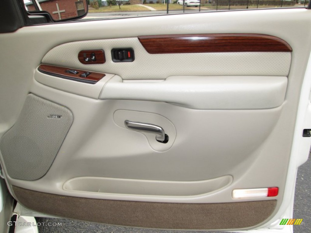 2004 Cadillac Escalade AWD Shale Door Panel Photo #76800329