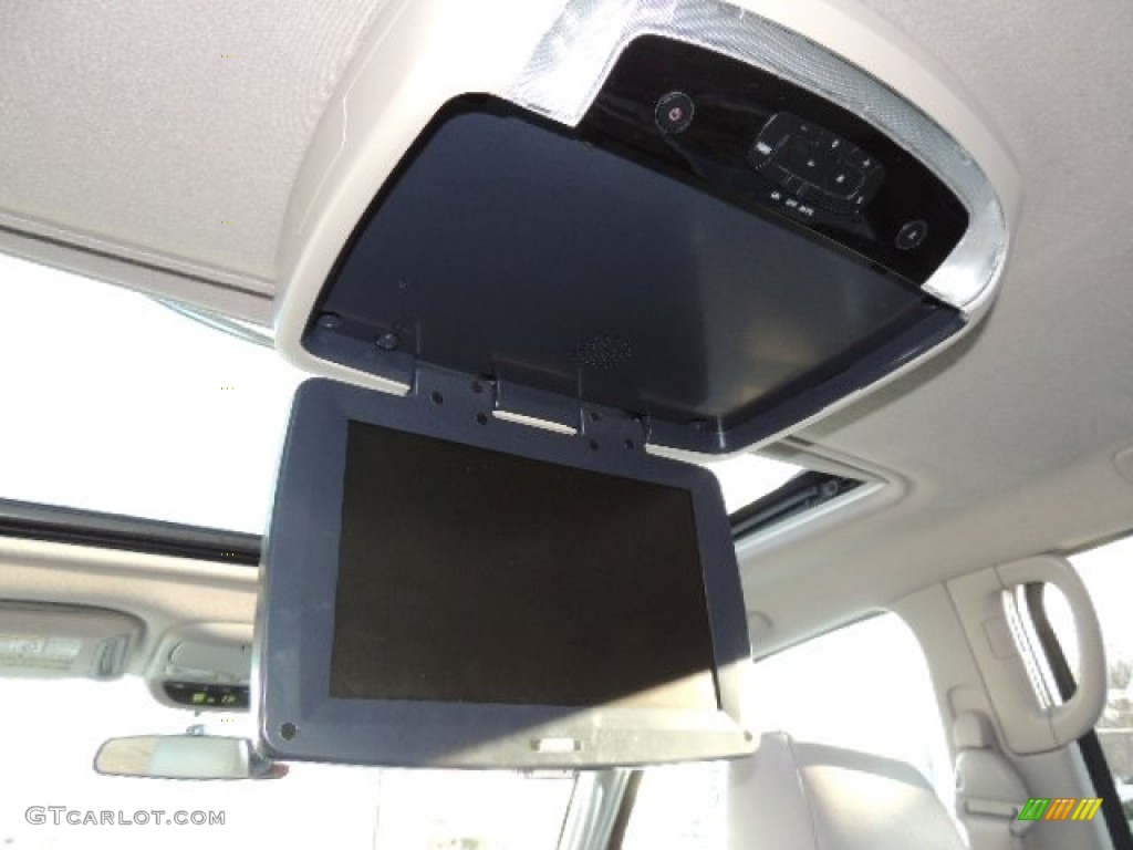 2006 Toyota Sequoia SR5 4WD Entertainment System Photo #76800578