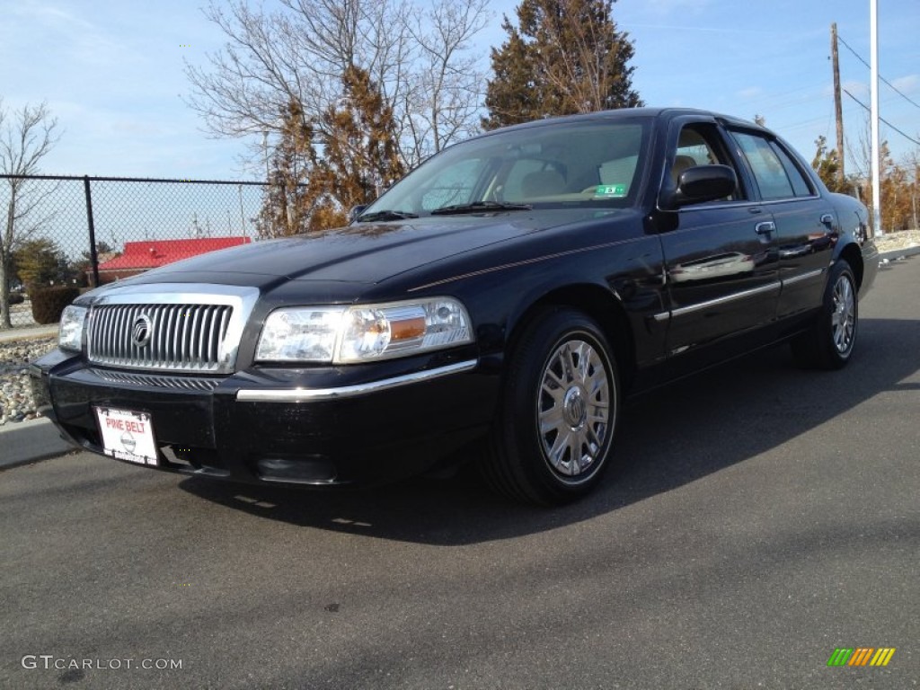 2007 Grand Marquis GS - Black Clearcoat / Light Camel photo #1