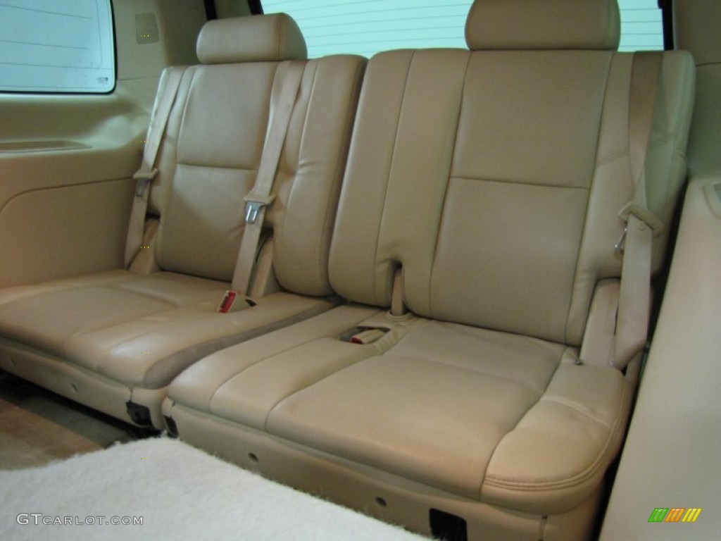 2007 Cadillac Escalade AWD Rear Seat Photo #76802462