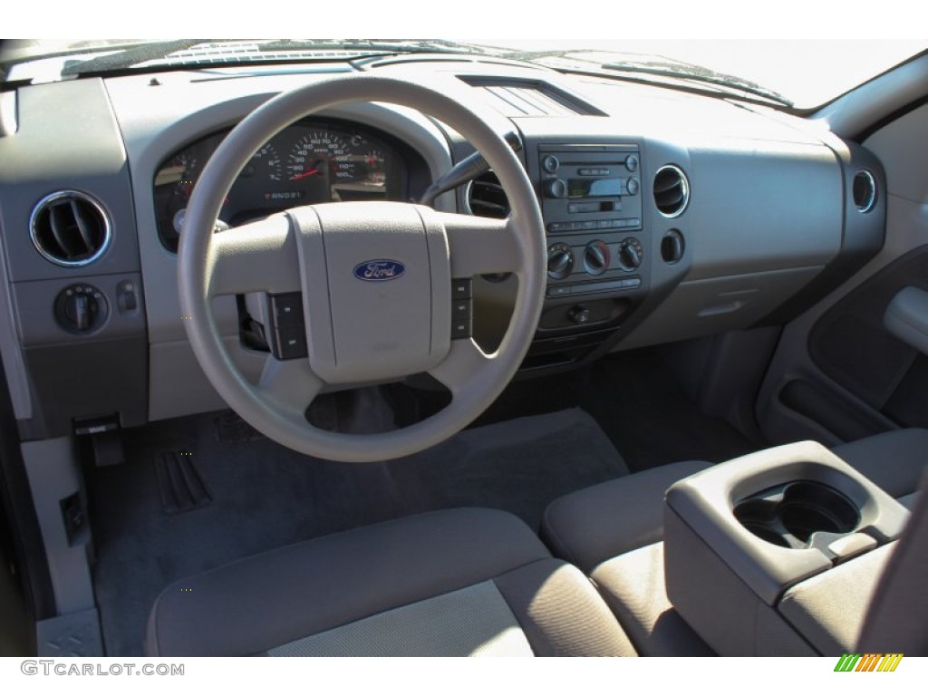 2004 F150 STX SuperCab 4x4 - Black / Medium/Dark Flint photo #16