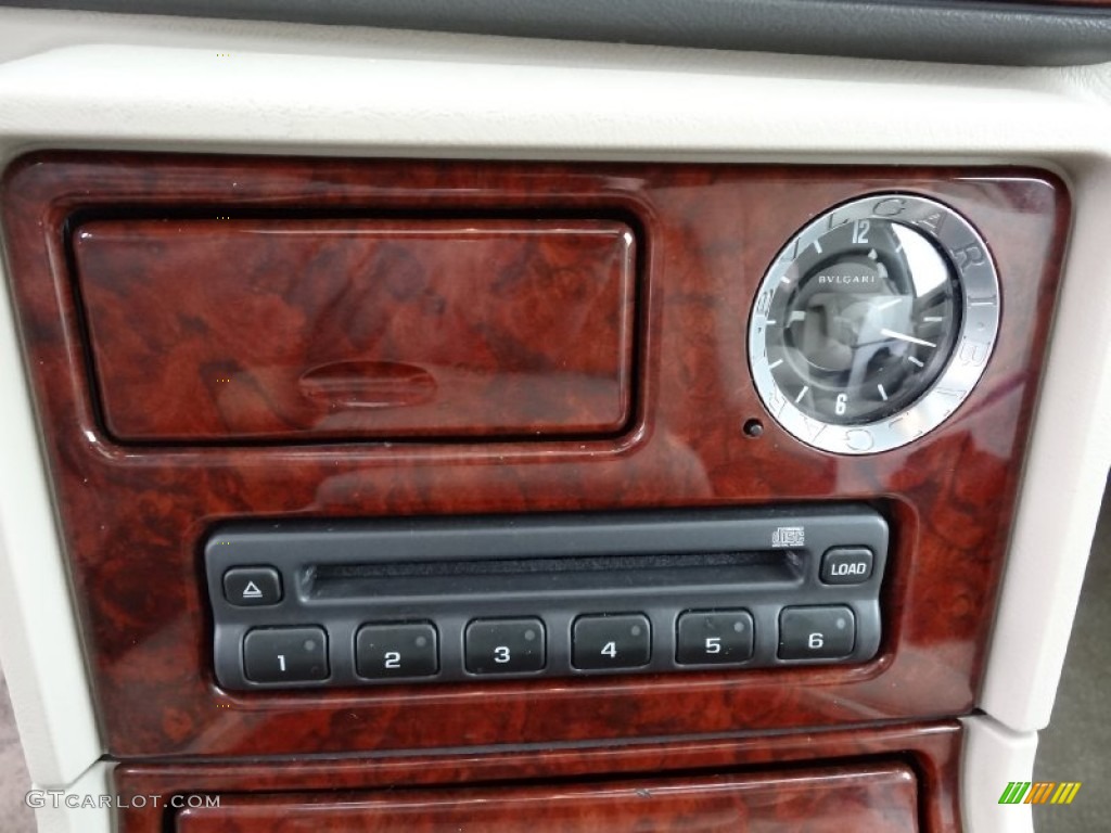 2005 Cadillac Escalade AWD Controls Photo #76805333