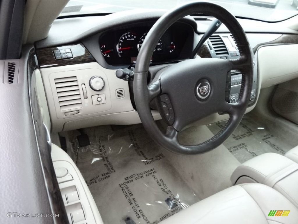 2008 Cadillac DTS Standard DTS Model Shale/Cocoa Dashboard Photo #76806381