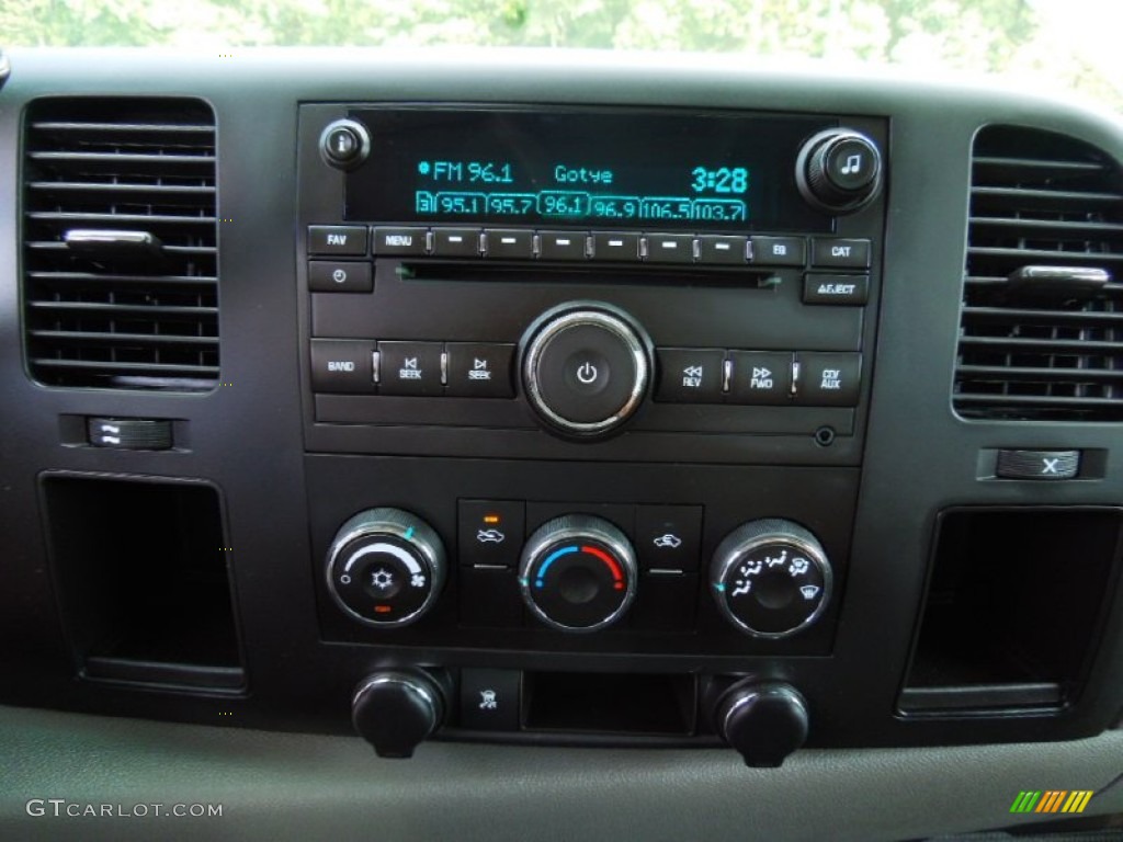 2011 Silverado 1500 Regular Cab - Taupe Gray Metallic / Dark Titanium photo #12