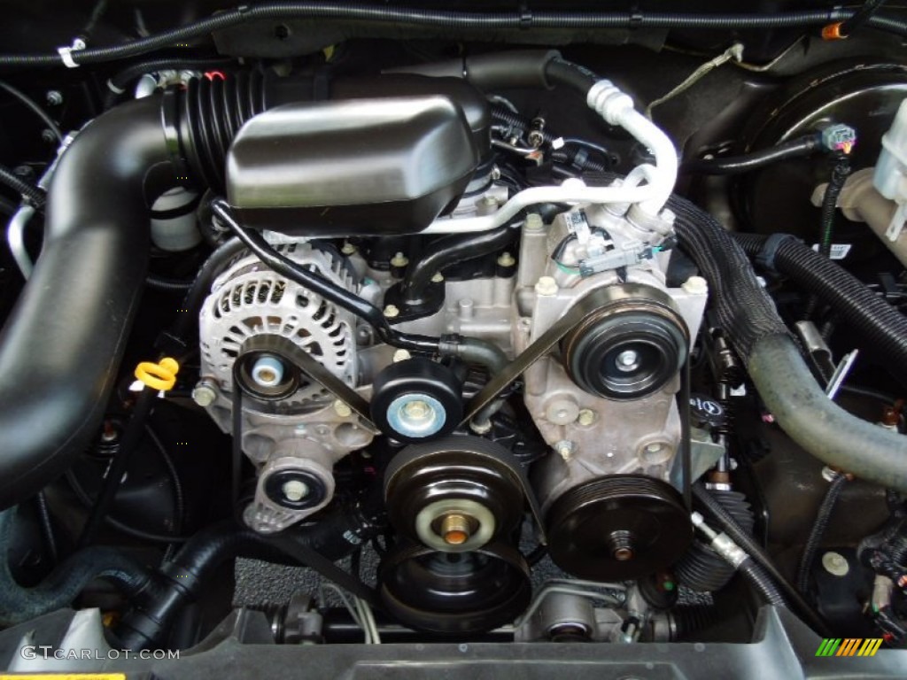 2011 Chevrolet Silverado 1500 Regular Cab 4.3 Liter OHV 12-Valve Vortec V6 Engine Photo #76807080