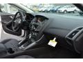 White Platinum - Focus Titanium Sedan Photo No. 16