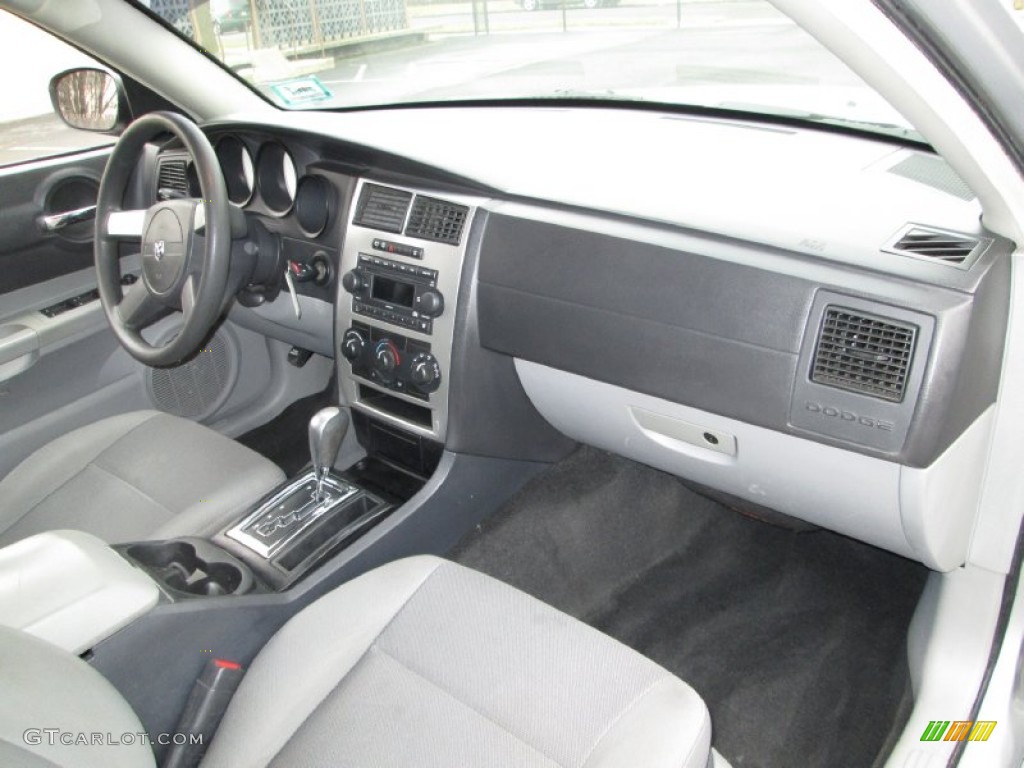 2007 Dodge Charger SXT Dashboard Photos