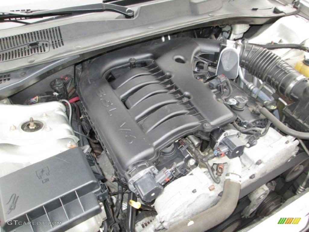 2007 Dodge Charger SXT Engine Photos