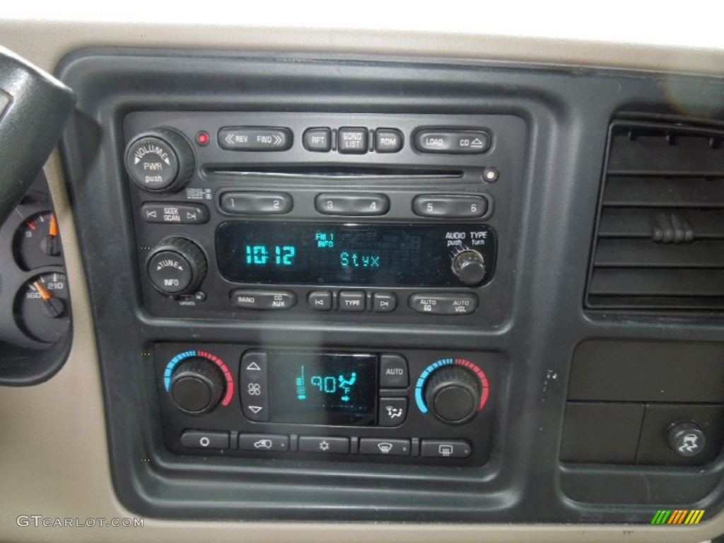 2005 Chevrolet Suburban 1500 Z71 4x4 Controls Photos