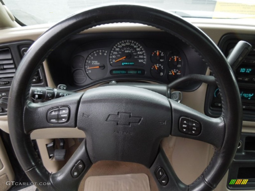 2005 Chevrolet Suburban 1500 Z71 4x4 Tan/Neutral Steering Wheel Photo #76808851