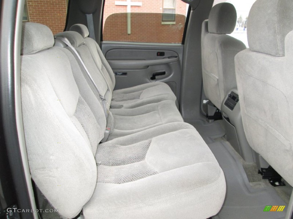2005 Chevrolet Suburban 1500 LS 4x4 Rear Seat Photo #76809024