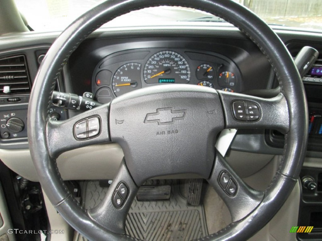 2005 Chevrolet Suburban 1500 LS 4x4 Gray/Dark Charcoal Steering Wheel Photo #76809138