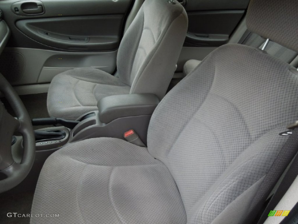 Light Taupe Interior 2005 Chrysler Sebring Sedan Photo #76809300