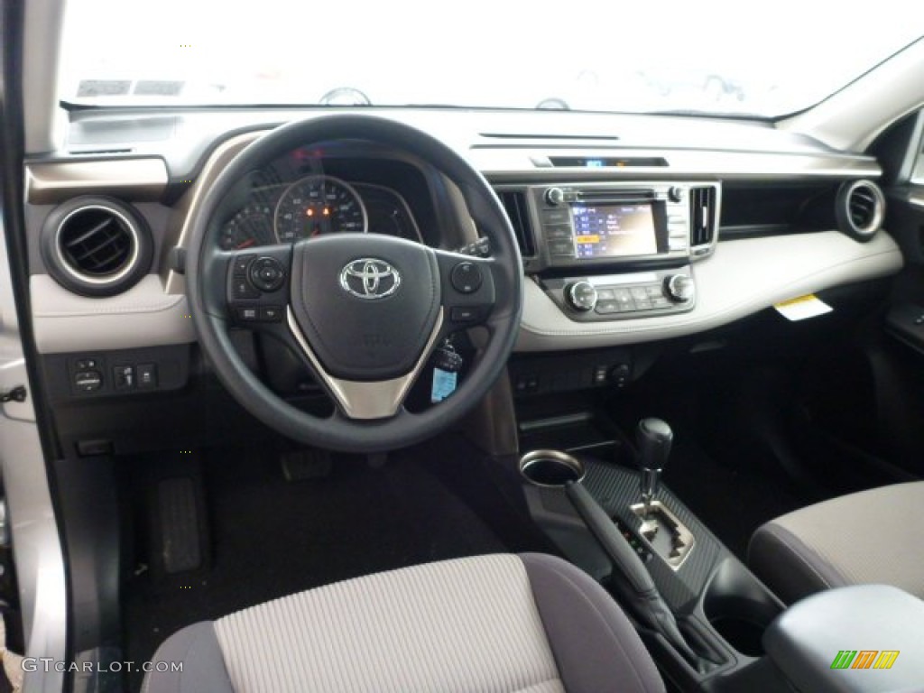 2013 Toyota RAV4 XLE AWD Dashboard Photos