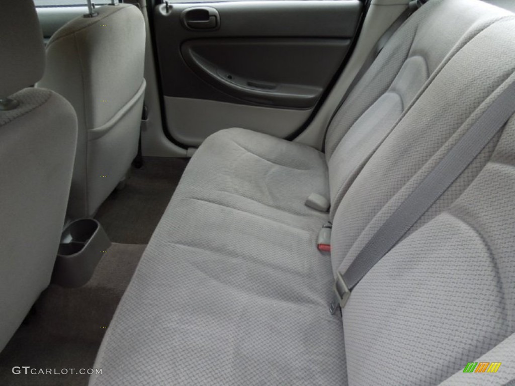 2005 Chrysler Sebring Sedan Rear Seat Photo #76809531