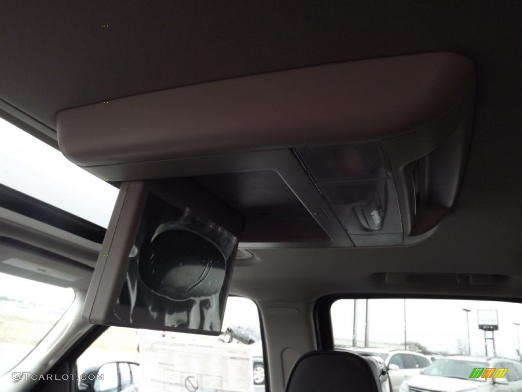2013 Cadillac Escalade Platinum AWD Entertainment System Photo #76809720