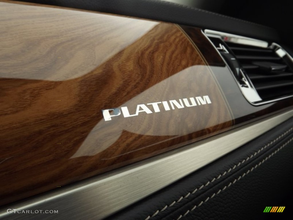 2013 Cadillac Escalade Platinum AWD Marks and Logos Photos