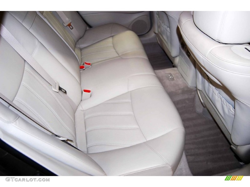 2011 Infiniti M 37 Sedan Rear Seat Photo #76811424