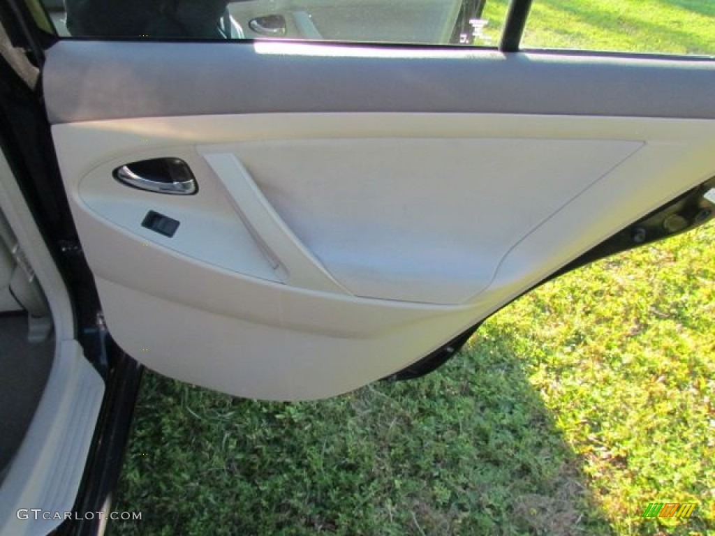 2008 Camry CE - Black / Bisque photo #25