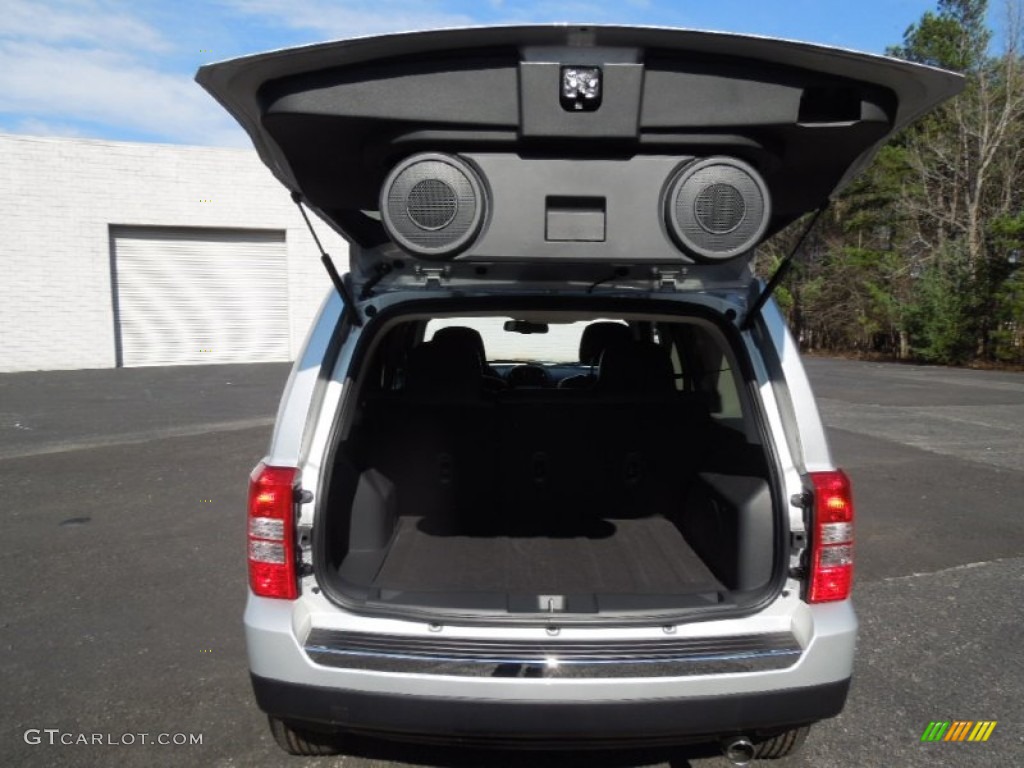 2013 Jeep Patriot Limited Trunk Photos