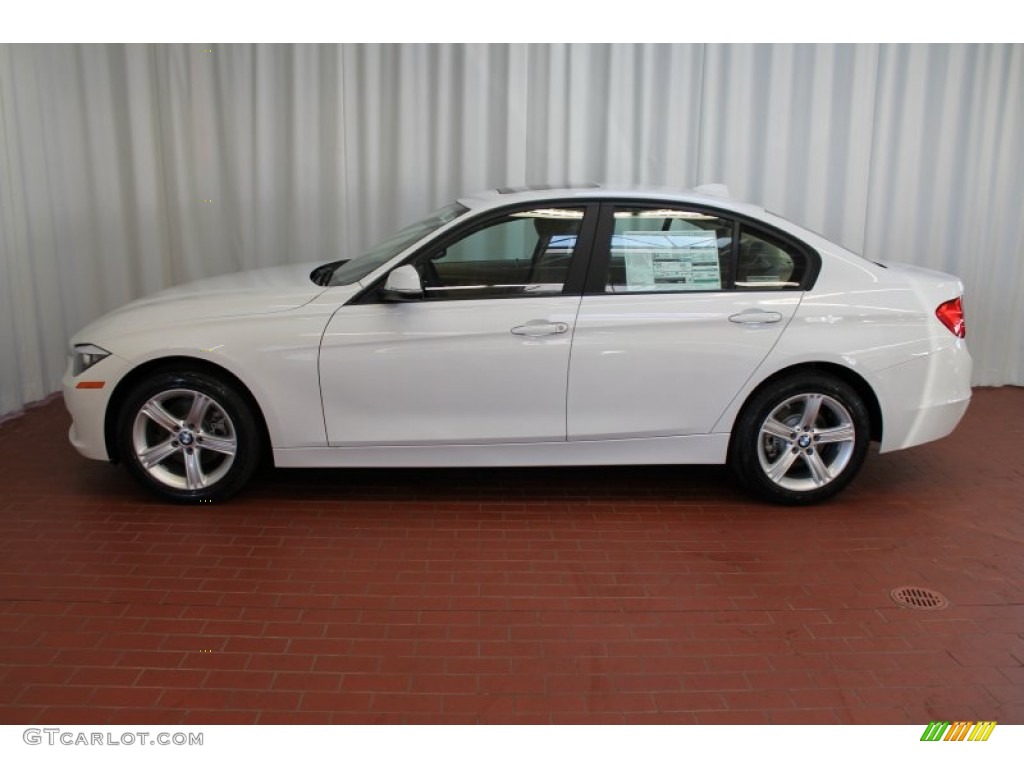 2013 3 Series 328i xDrive Sedan - Alpine White / Venetian Beige photo #4