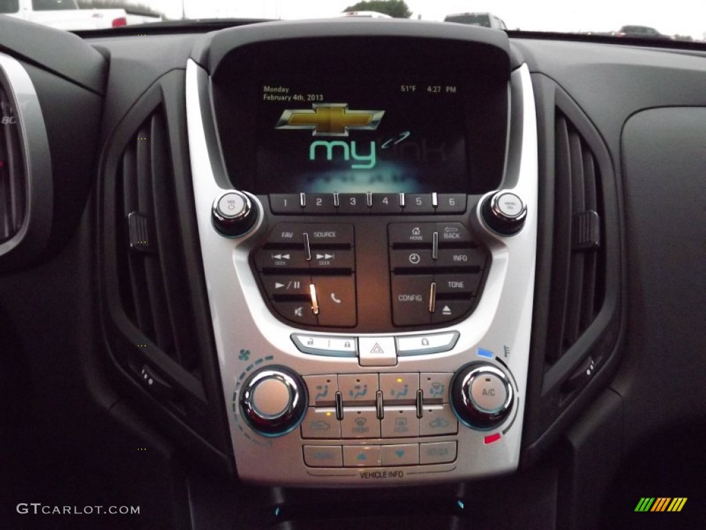 2013 Chevrolet Equinox LT Controls Photo #76815018