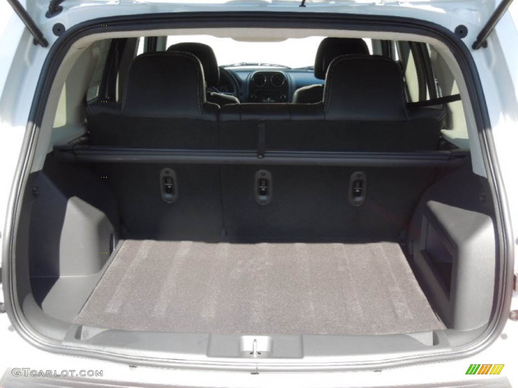 2013 Jeep Patriot Oscar Mike Freedom Edition 4x4 Trunk Photo #76815480