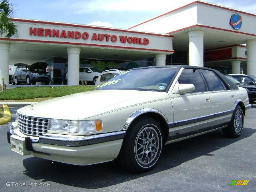 1997 Seville SLS - Ivory White / Camel photo #1