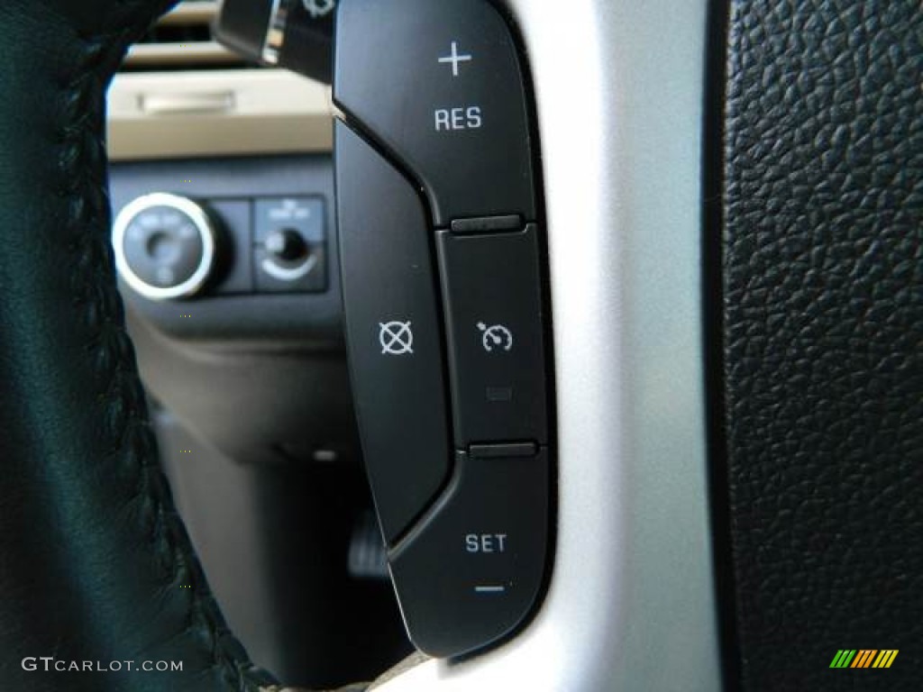 2009 Chevrolet Traverse LTZ Controls Photo #76816431