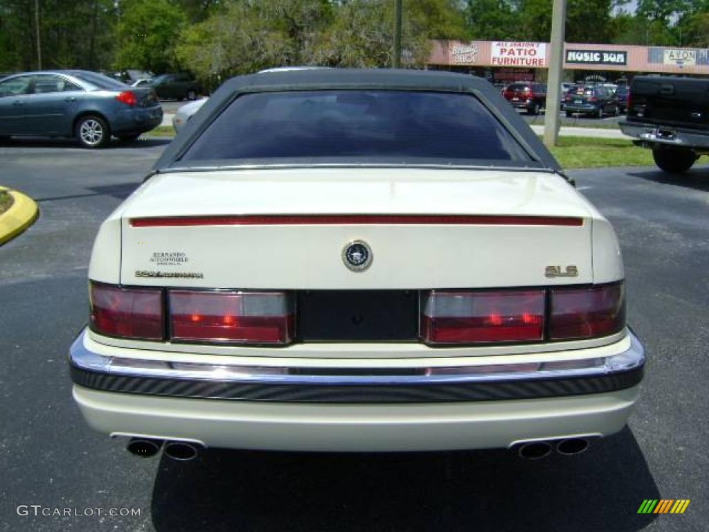 1997 Seville SLS - Ivory White / Camel photo #4