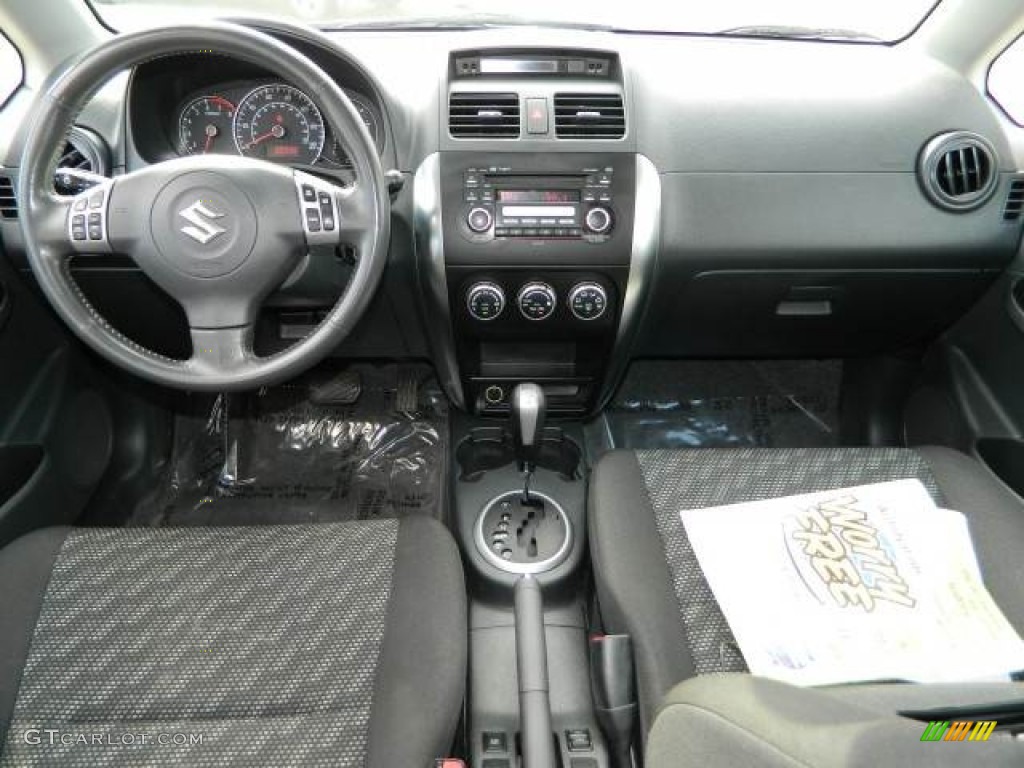 2008 SX4 Crossover Touring AWD - Vivid Red / Black photo #10