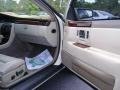 Ivory White - Seville SLS Photo No. 17