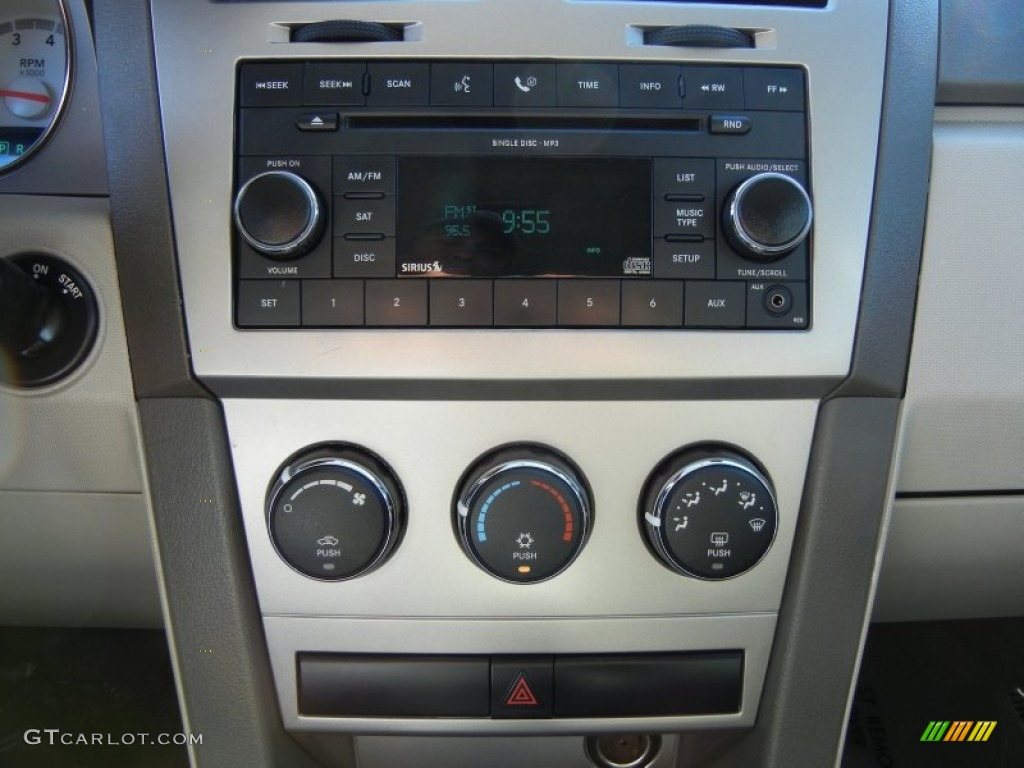 2008 Avenger SXT - Light Sandstone Metallic / Dark Khaki/Light Graystone photo #22