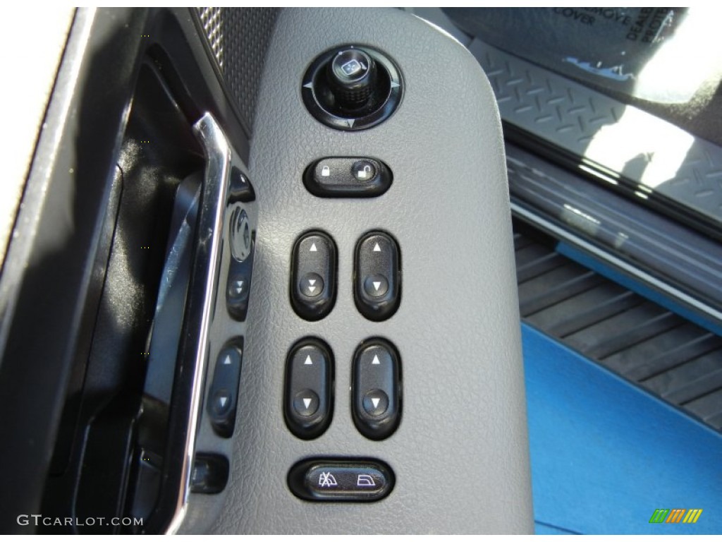 2006 Ford F150 Chrome Edition SuperCab Controls Photo #76818717
