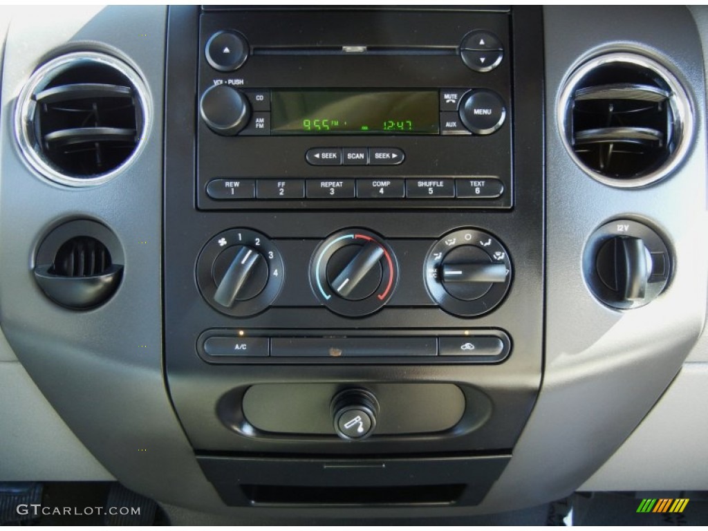 2006 Ford F150 Chrome Edition SuperCab Controls Photo #76818930