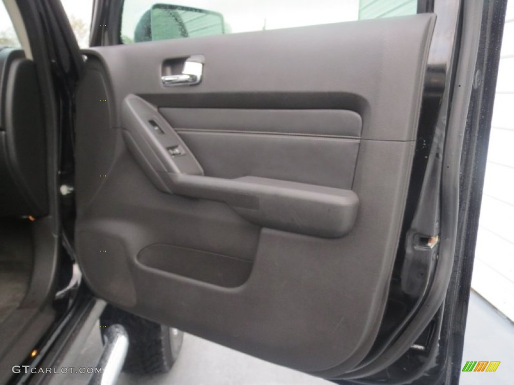 2008 Hummer H3 Alpha Ebony Black/Pewter Door Panel Photo #76819164