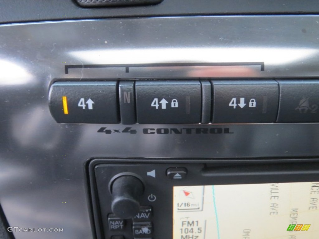 2008 Hummer H3 Alpha Controls Photo #76819564
