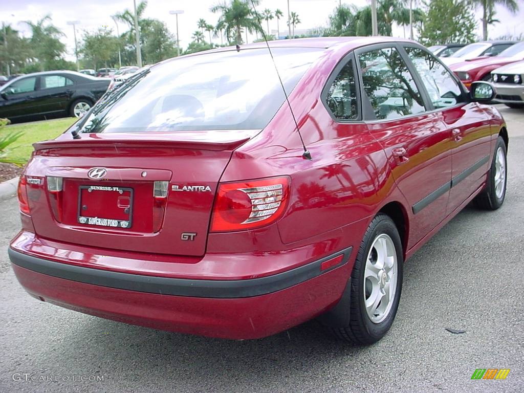 2005 Elantra GT Hatchback - Electric Red Metallic / Gray photo #3