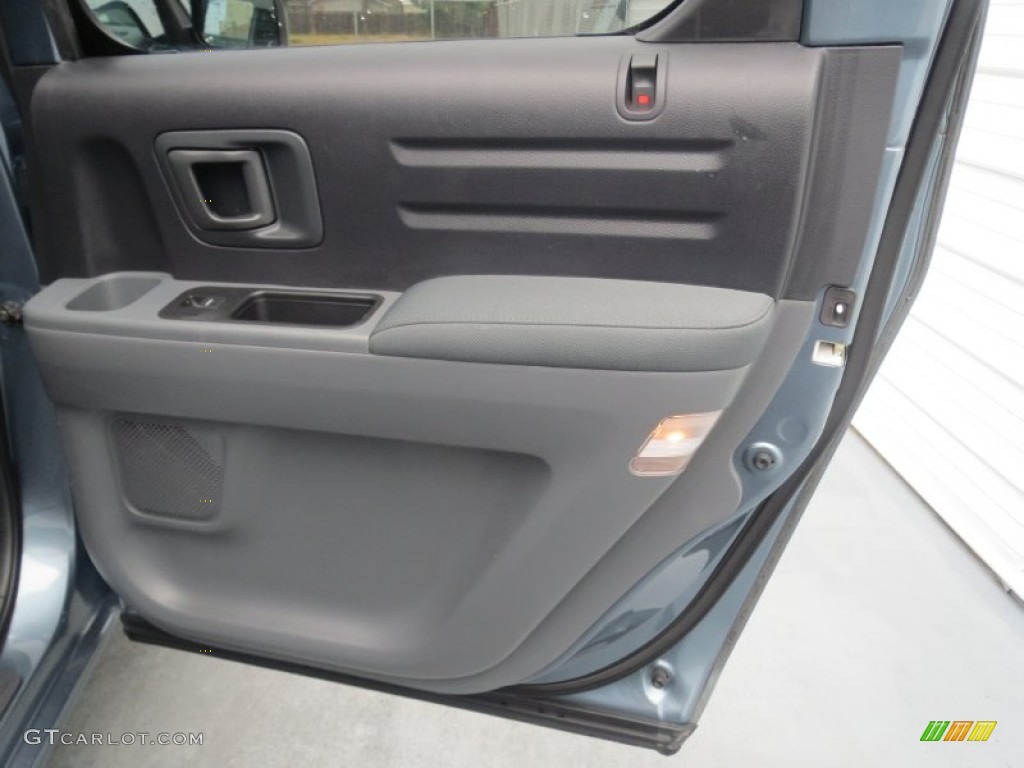 2007 Honda Ridgeline RTX Door Panel Photos