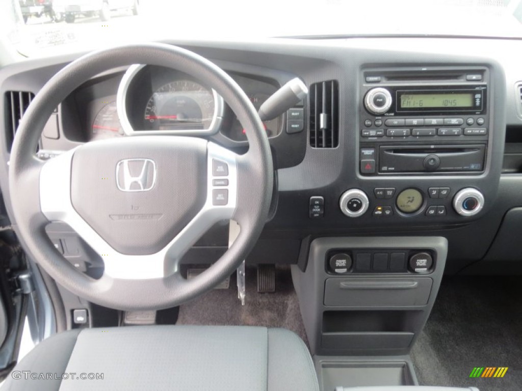 2007 Honda Ridgeline RTX Gray Dashboard Photo #76820598