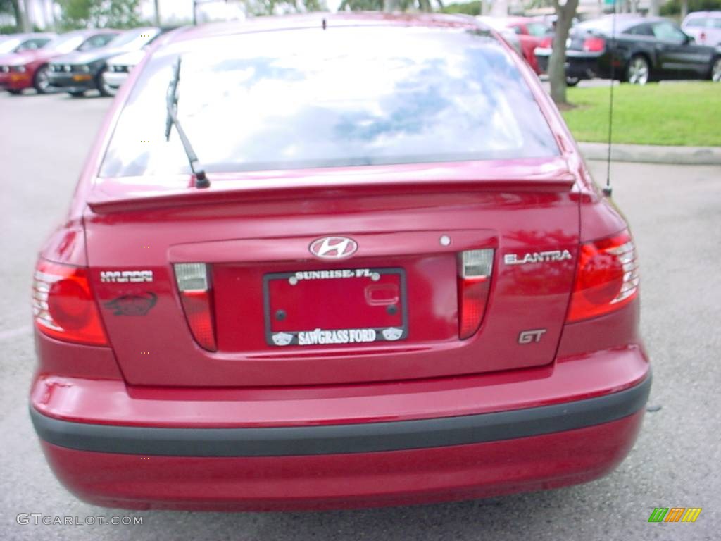 2005 Elantra GT Hatchback - Electric Red Metallic / Gray photo #4