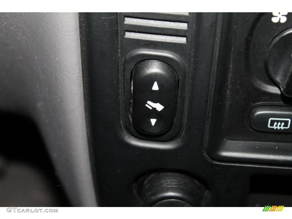 2003 Ford Windstar Sport Controls Photo #76821240