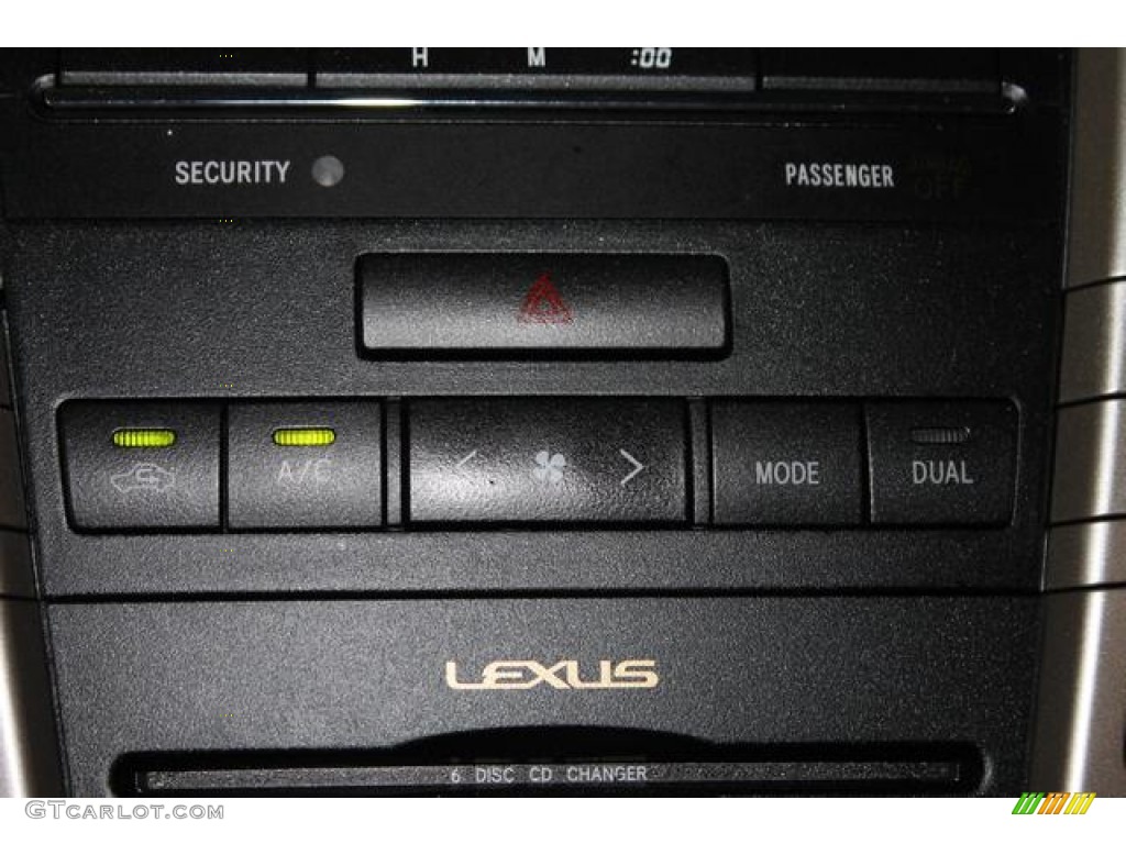 2004 Lexus RX 330 AWD Controls Photo #76823088